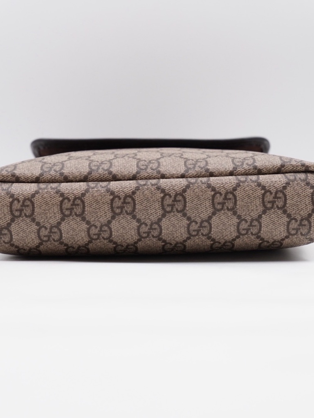 Gucci Brown GG Supreme Canvas Messenger Bag - Picture 10 of 10